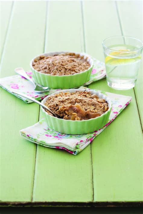 spiced-feijoa-crumble-so-easy-and-so-good-healthy image