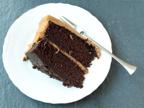 old-fashioned-cocoa-cake-the-weekender-food image