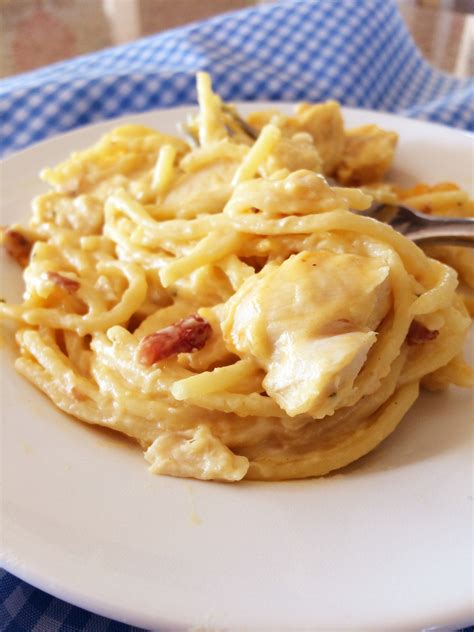 creamy-parmesan-bacon-mushroom-pasta-the image
