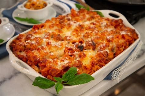 katie-lees-chicken-meatball-and-penne-pasta-bake image