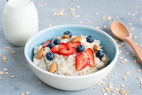 overnight-oats-no-cook-blueberry-almond-oatmeal image