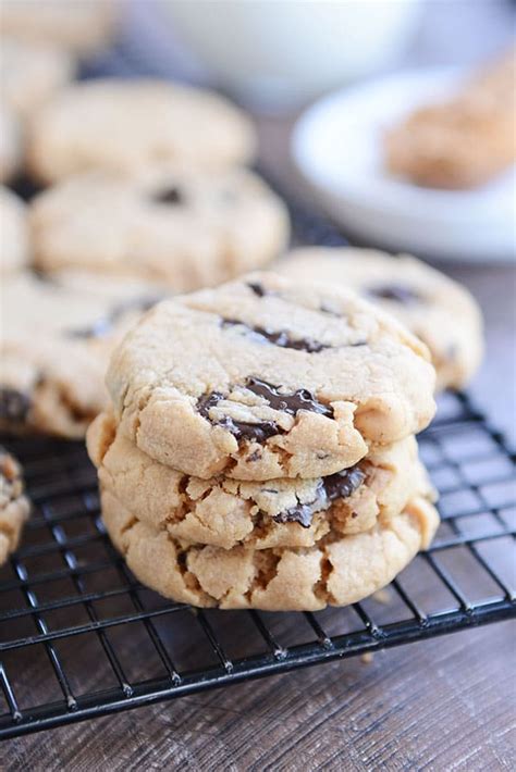super-soft-peanut-butter-chocolate-chip-cookies-egg image