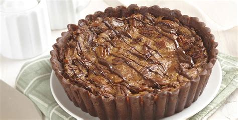 robinhood-black-bottom-chocolate-pecan-pie image