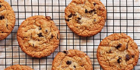 chewy-oatmeal-raisin-cookies-recipe-splenda image