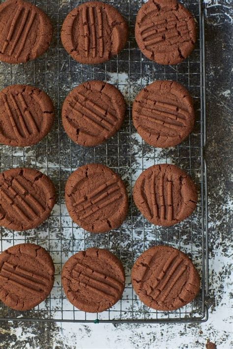 nigella-lawsons-chocolate-biscuits-recipe-delicious image