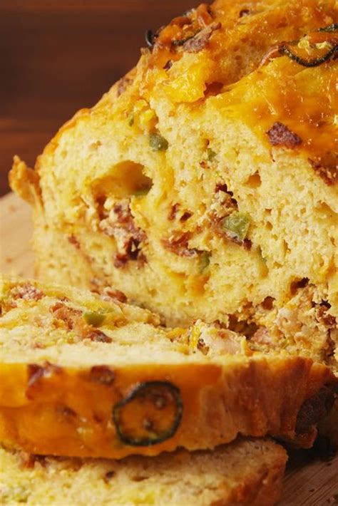 best-bacon-cheddar-beer-bread-recipe-how-to-make-bacon image