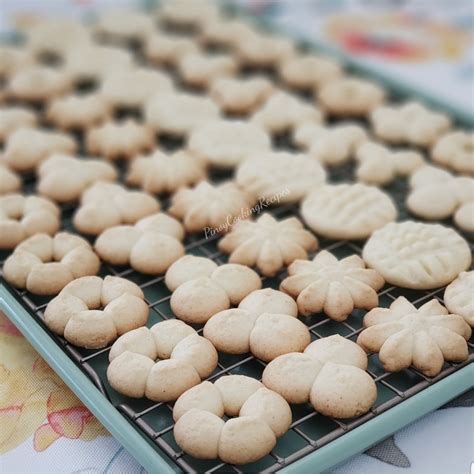 uraro-arrowroot-cookies-recipe-pinoycookingrecipes image