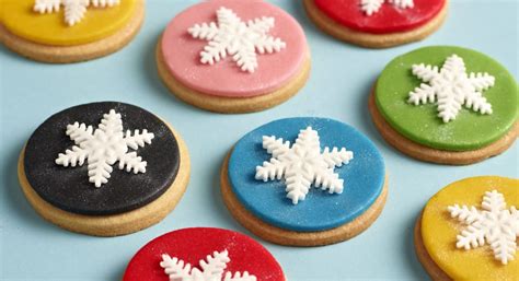snowflake-biscuits-recipe-renshaw-baking image