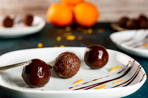 chocolate-orange-ball-recipe-suncakemom image