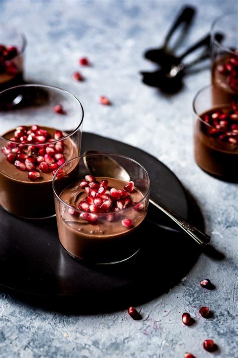 17-easy-chocolate-desserts-clean image