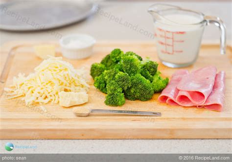 baked-broccoli-ham-and-cheese-rollups image