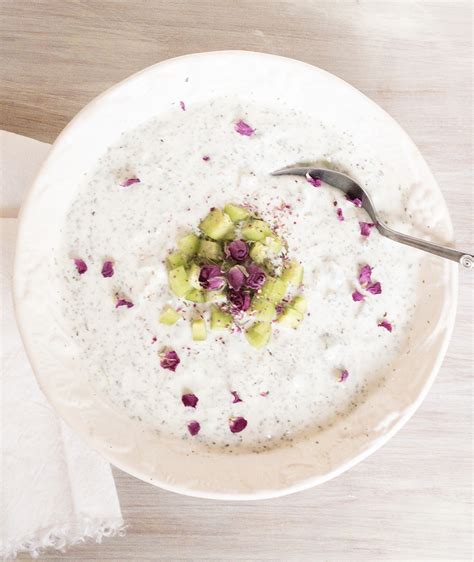 persian-yogurt-dip-mast-o-khiar-recipe-oven-hug image