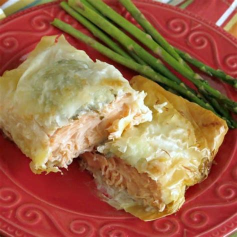 phyllo-wrapped-salmon-with-pesto-and-cheese-the image