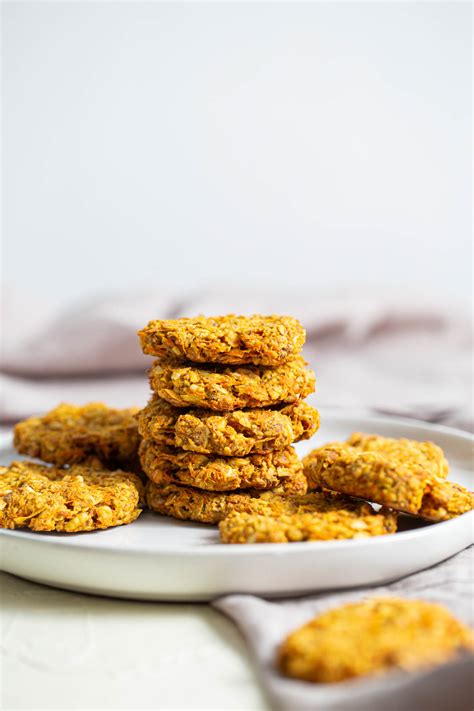carrot-walnut-oatmeal-cookies-with-turmeric-running image