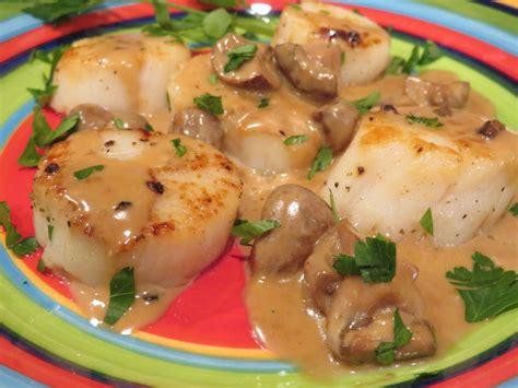 seared-scallops-with-mushroom-cream-sauce image