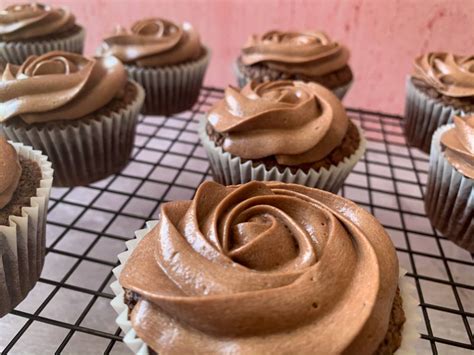 vegan-chocolate-orange-cupcakes-sweet-treats-and image
