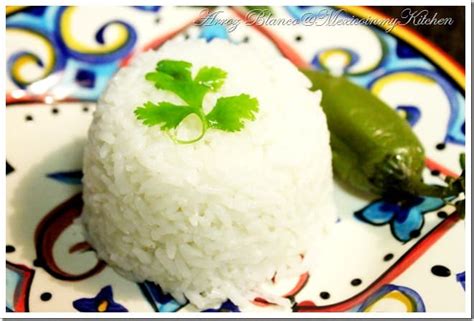 mexican-white-rice-recipe-receta-de-arroz-blanco image