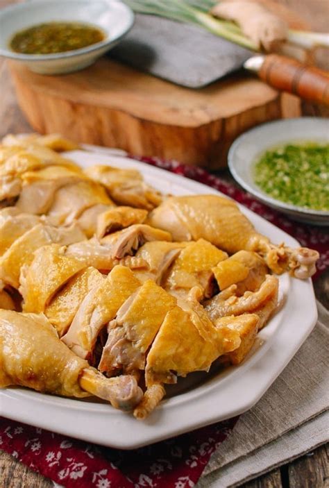 cantonese-poached-chicken-bai-qie-ji-the-woks-of-life image