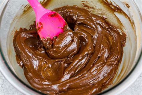 mini-chocolate-cupcakes-w-chocolate-buttercream image