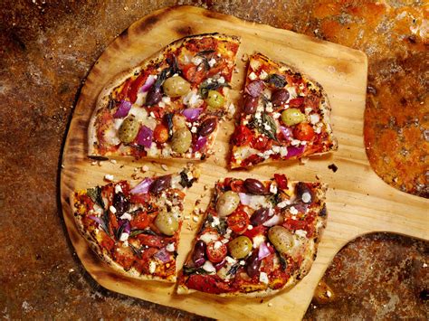 lavash-flatbread-pizza-with-goat-cheese image