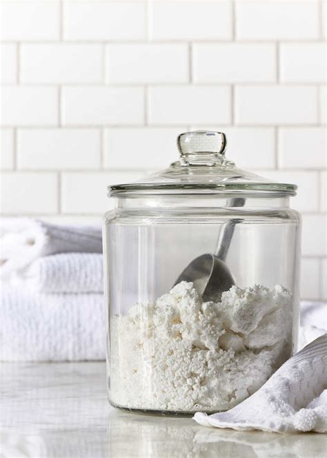 homemade-natural-laundry-detergent-powder-the image