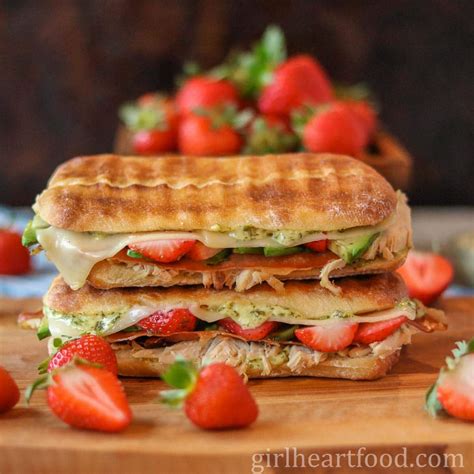 turkey-panini-with-prosciutto-and-strawberries-girl image