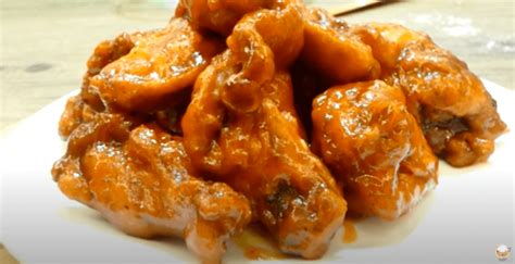 homemade-spicy-buffalo-wings-recipe-pinoy-version image