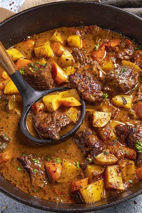 classic-beef-stew-recipe-chili-pepper-madness image