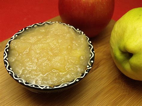 slow-cooker-quince-applesauce-mama-likes-to-cook image