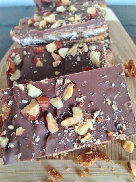 easy-oatmeal-toffee-graham-bars-live-love-laugh image