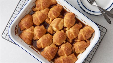 easy-and-delicious-apple-dumplings-pillsburycom image
