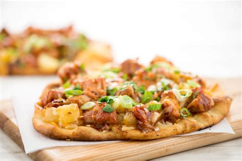 hawaiian-bbq-chicken-thigh-pizza-recipe-home-chef image