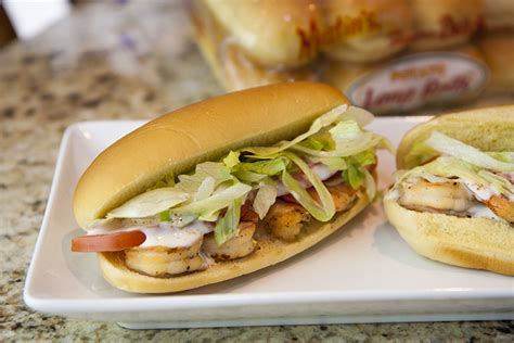 grilled-shrimp-po-boy-with-cajun-aioli-martins image