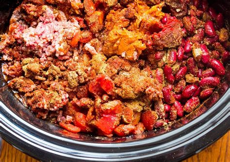 slow-cooker-beef-and-chorizo-chili-no-plate-like-home image