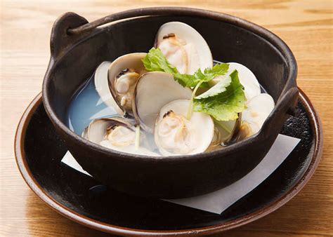 shellfish-cuisine-and-seafood-cuisine-live-japan-travel image