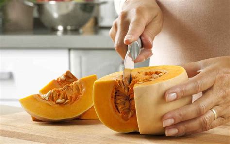 10-incredibly-healthy-ways-to-eat-pumpkin-seeds image