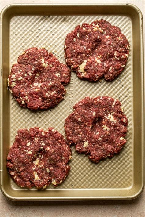 how-to-make-a-juicy-flavorful-deer-burger-venison image