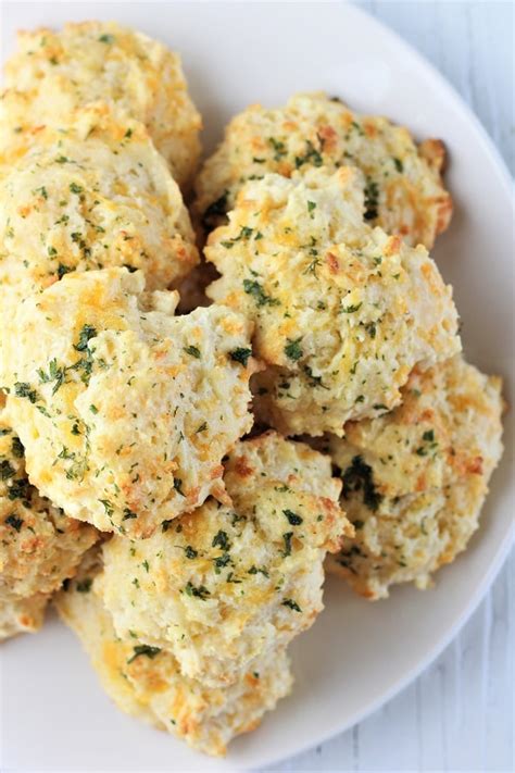 easy-cheesy-garlic-biscuits-now-cook-this image