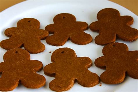 whole-wheat-gingerbread-cookies-recipe-eggless image