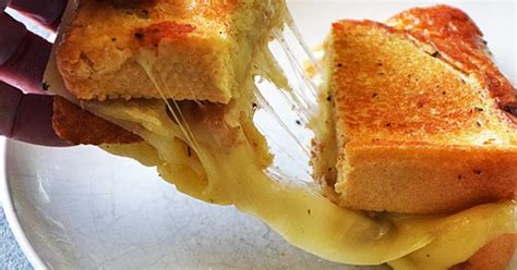 mozzarella-stick-grilled-cheese-sandwich-life-tastes image
