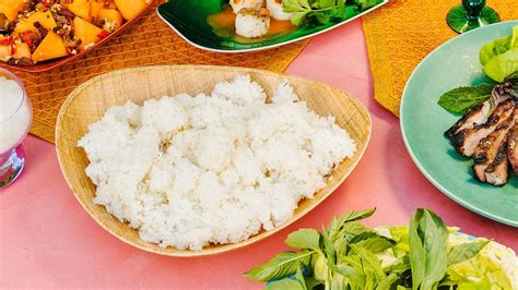 how-to-make-sticky-rice-thai-style image