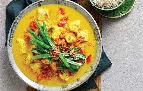 malaysian-fish-curry-healthy-food-guide image