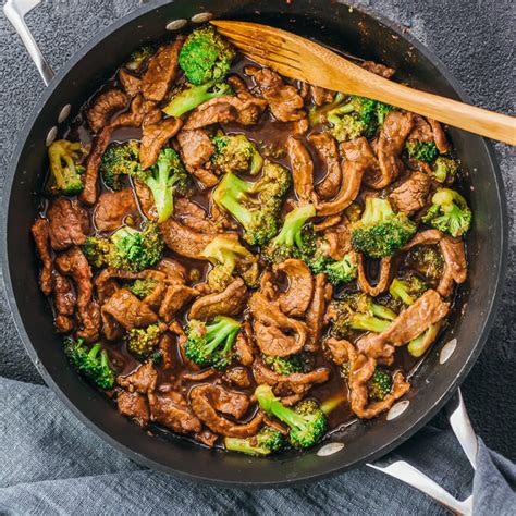 low-carb-beef-and-broccoli-stir-fry-savory-tooth image