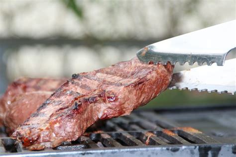 the-right-way-to-make-a-grilled-entrecote-steak image
