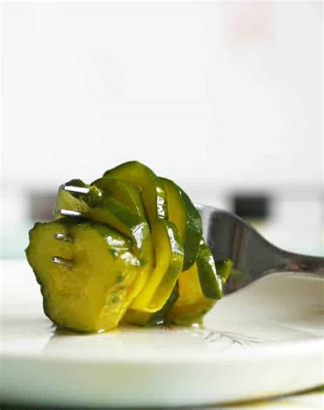 refrigerator-sweet-pickles-the-pretty-bee image