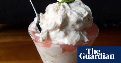 how-to-make-perfect-rhubarb-fool-british-food-and-drink image