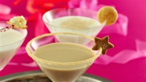 snickerdoodle-cookie-cocktail image