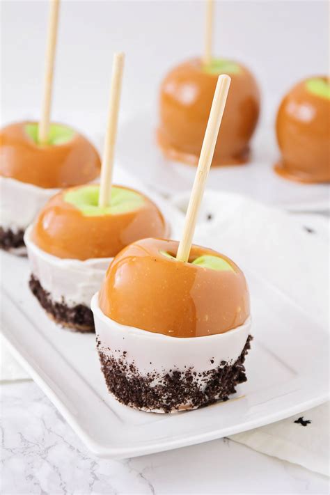 how-to-make-perfect-caramel-apples-video-lil image