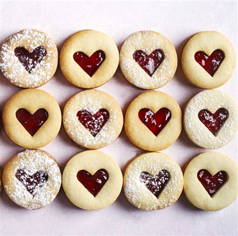 35-best-valentines-day-cookie image