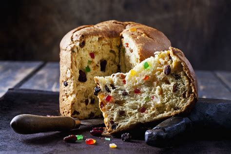 the-10-best-fruitcakes-to-order-online-in-2022 image